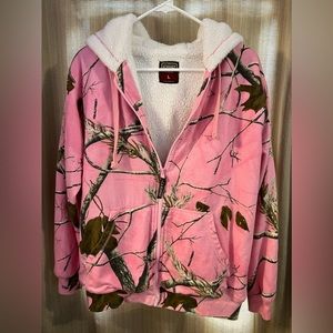 Schmidt women’s pink camo jacket. Size large